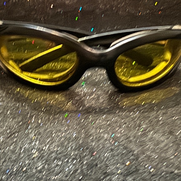 Motorcycle Glasses with Foam Padding - Picture 10 of 10